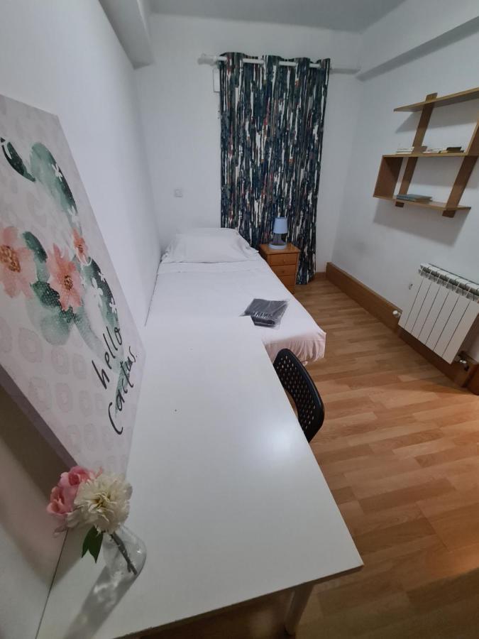 Dos Torres Galadriel- Parking Privado Gratis Apartment Zaragoza Exterior photo