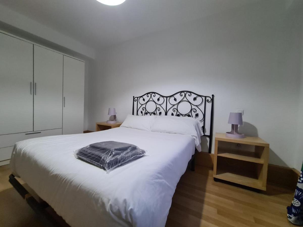 Dos Torres Galadriel- Parking Privado Gratis Apartment Zaragoza Exterior photo