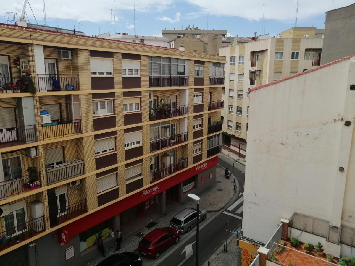 Dos Torres Galadriel- Parking Privado Gratis Apartment Zaragoza Exterior photo